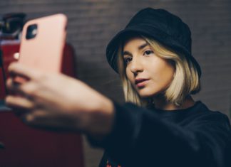 5 Tips For Nailing the Perfect Selfie