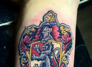 Duda Lozano Creates Intricate Embroidery Tattoos