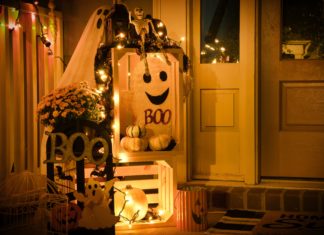 Best Ways to Stop Overspending on Your Holiday DIY Projects Halloween decor